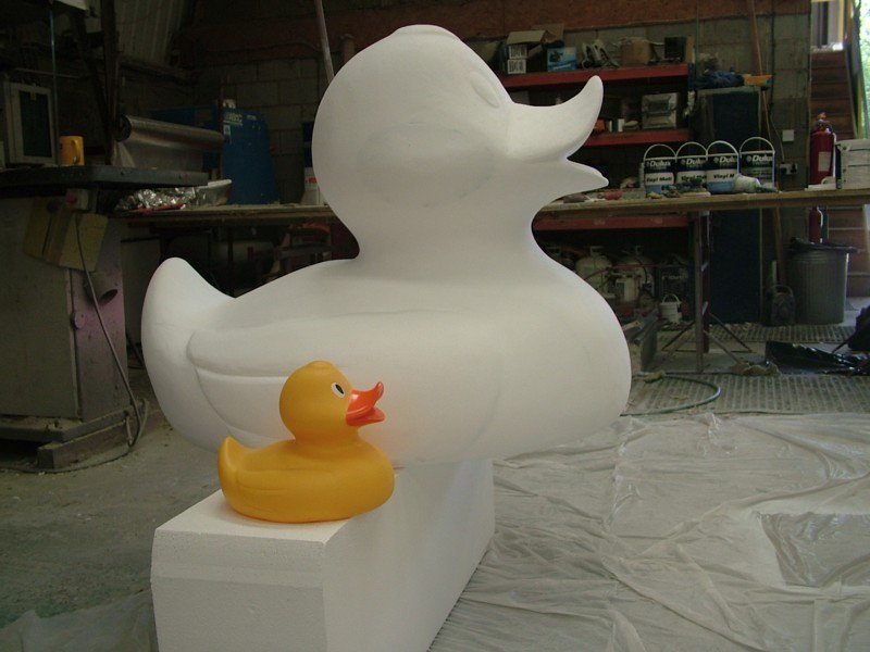 From a 3D Image to a Large Duck